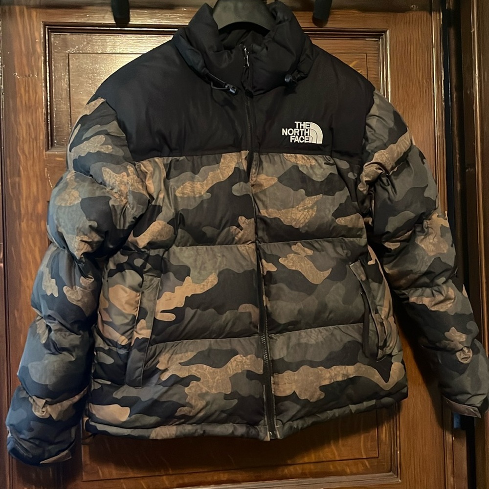 Mens North face Puffer
